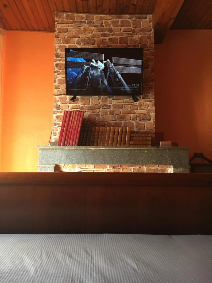 Bed and Breakfast Casa Du Bassin Castelnaudary Exterior foto